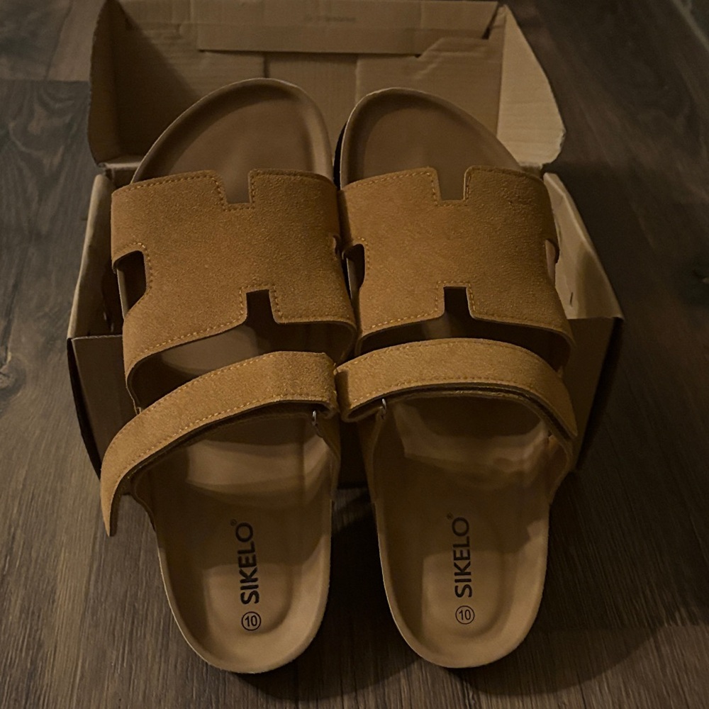 New in Box Women's Cork Sandals Brown